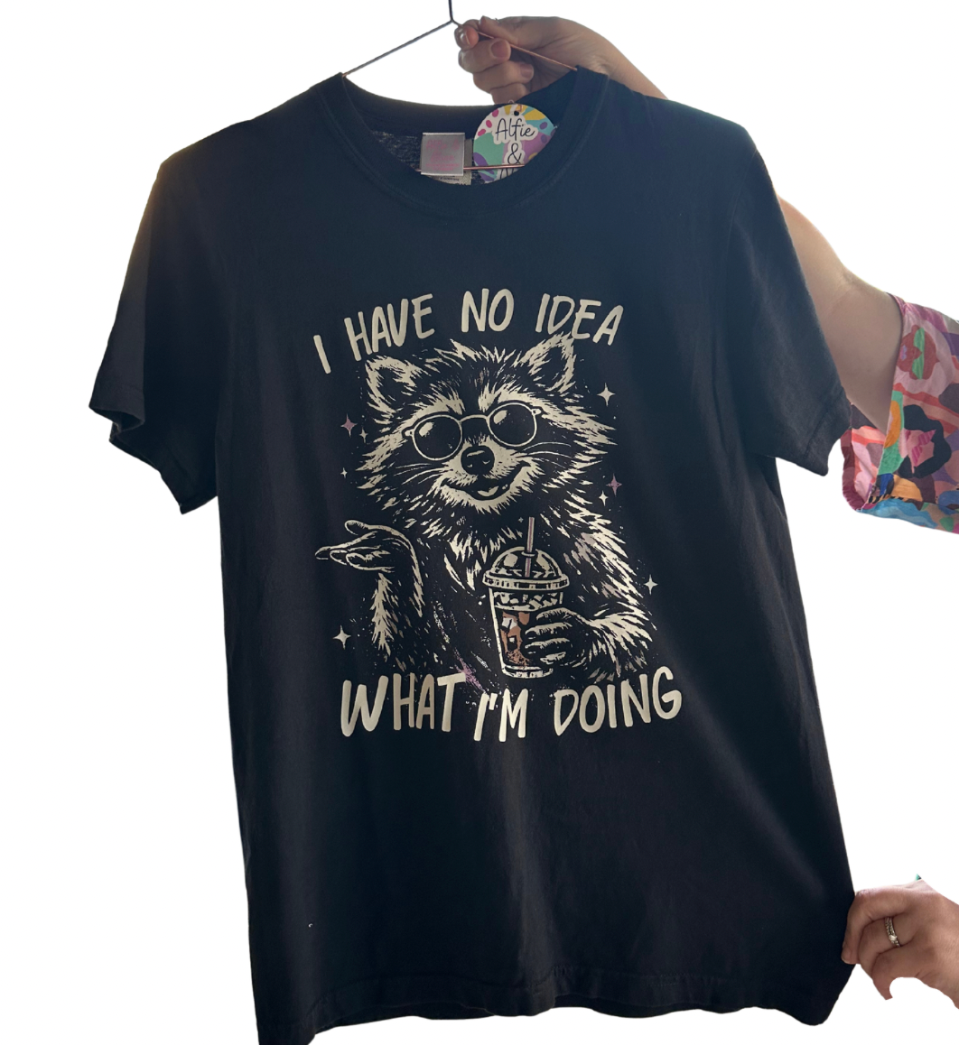 No Idea What I'm Doing Raccoon - Ladies Tee (Black)